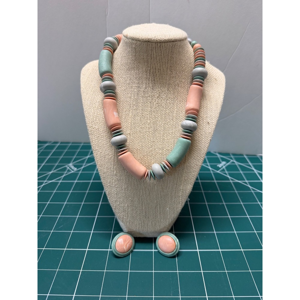 Vintage Pastel Chunky Bead Necklace Earring Set Peach Mint‎ Grey Marbled Resin